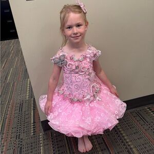 NEW- Never Worn Custom Glitz Pageant Dress size 4T-5T! Stunning